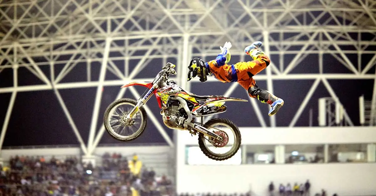 20191209104527.motos.x2.webp